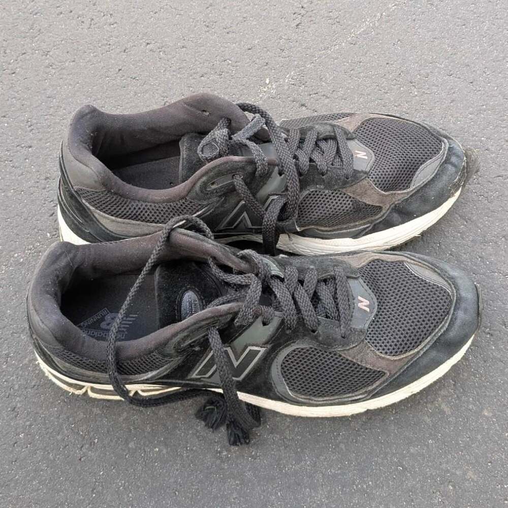 New Balance 2002R Black Lifestyle Trainers